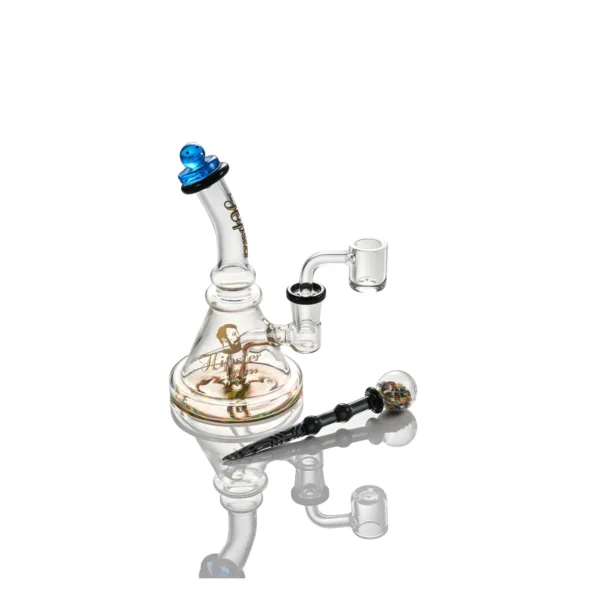 DREAM HOOKAH FOIL ROLL highlighted in imagery to emphasize craftsmanship and usability