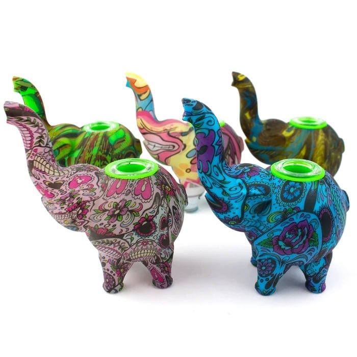 GLYCERIN CONE STYLE WATER PIPE is made to stand out
