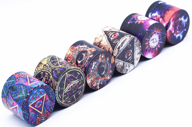 GRINDER w/GRAFFITY STORAGE JAR offers exceptional performance and distinctive style.