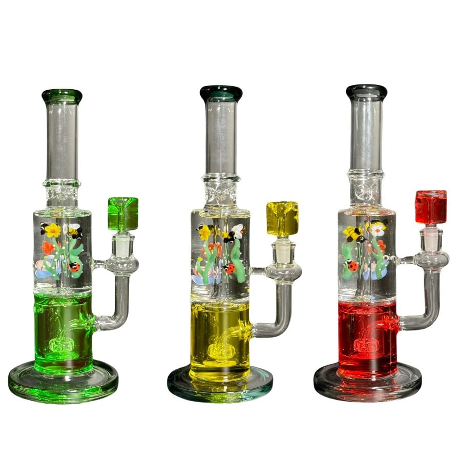 HIPSTER ‘CRYSTAL DREAM’ WATER PIPE is a standout creation by HIPSTER GLASS