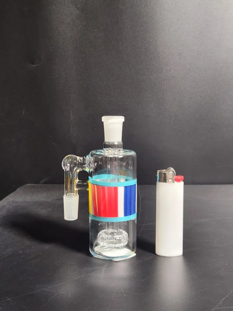 LOST THC ‘420 EDITION’ DISPOSABLE stands out with fine details and durable glass quality.