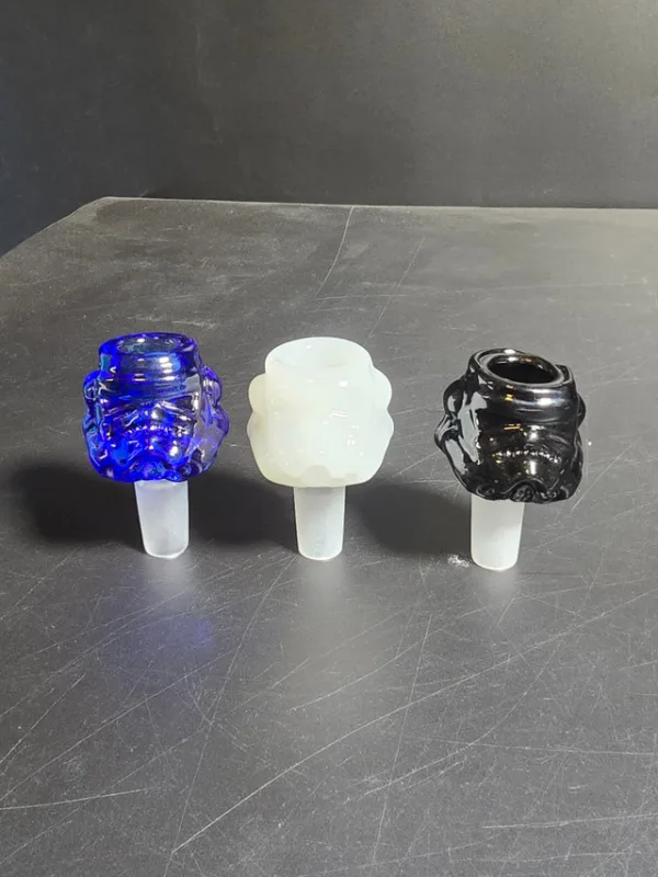 LOVE ROSES from GENERIC GLASS delivers both quality and elegant appeal.