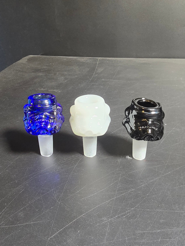 LOVE ROSES from GENERIC GLASS delivers both quality and elegant appeal.