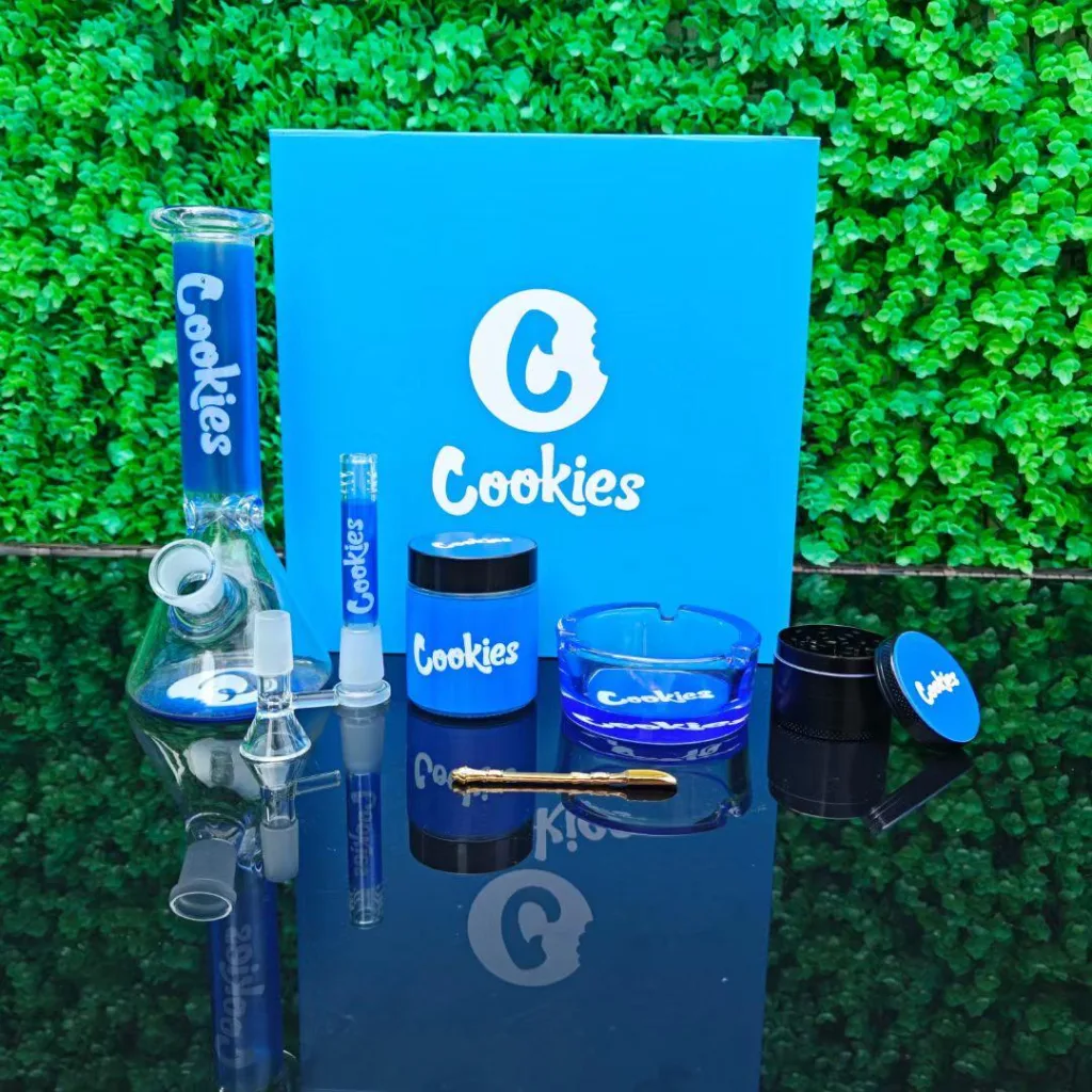 MJ ARSENAL PROXY BUBBLER highlights durability and unique craftsmanship.
