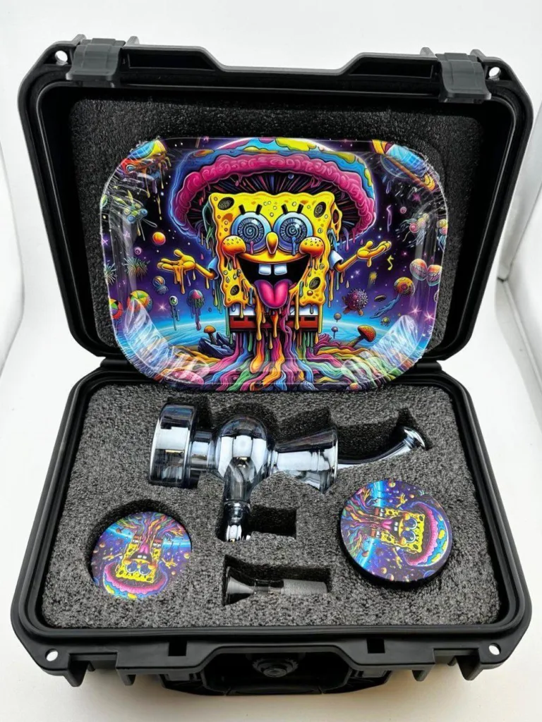 MUNCHY BAG WATER PIPE highlights durability and unique craftsmanship.