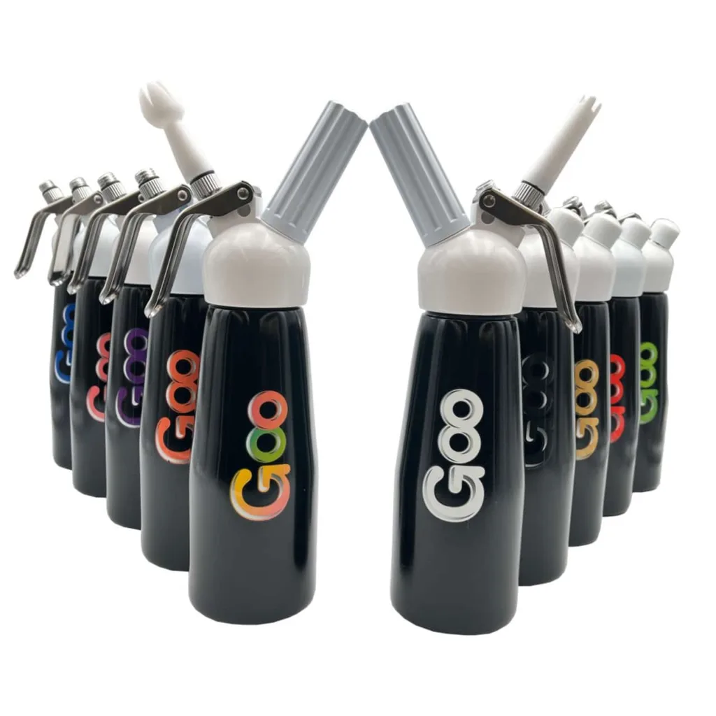 OILSEED STANDARD STEEL CIGAR CUTTER visual presentation for smoking enthusiasts.