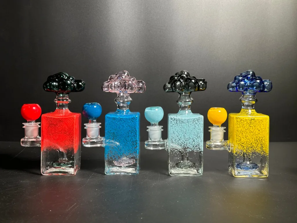 TYSON 2.0 GLASS TUBE THC-A JOINTS stands out with fine details and durable glass quality.