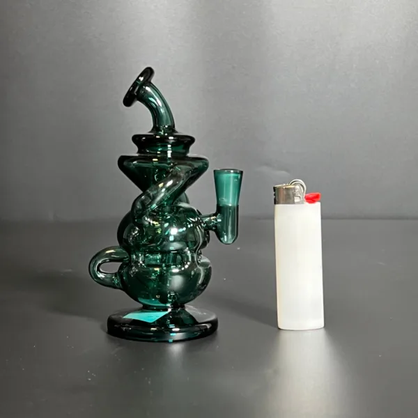 WULF MICRO MAX CARTRIDGE VAPORIZER presented visually to emphasize craftsmanship and performance
