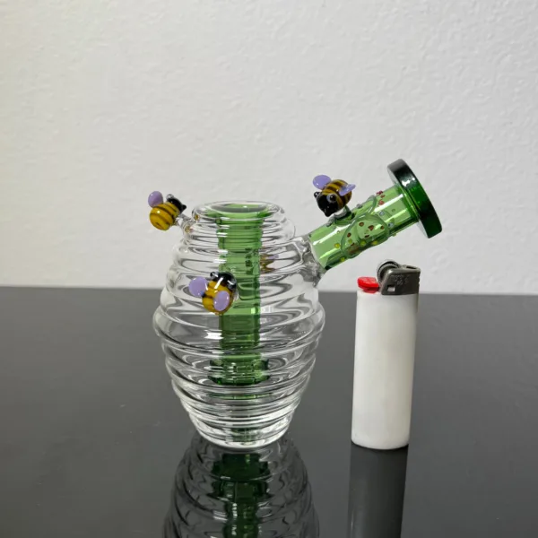 WULF RECON 4G CARTRIDGE VAPORIZER presented visually to emphasize craftsmanship and performance