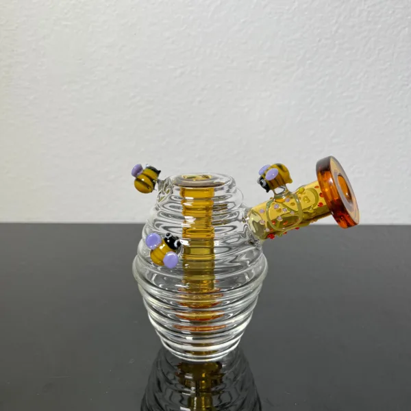 WULF RECON 4G CARTRIDGE VAPORIZER presented visually to emphasize craftsmanship and performance